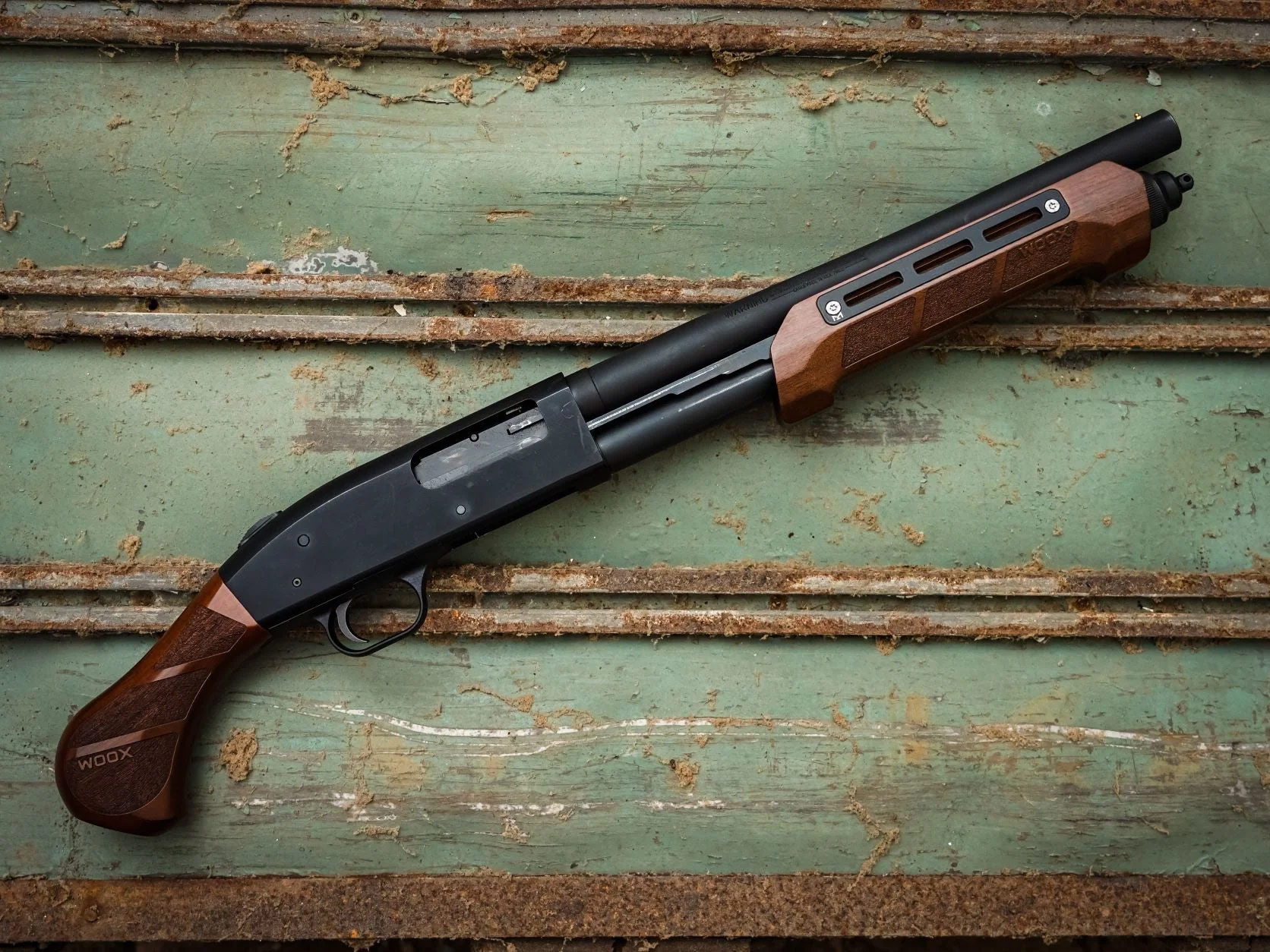 Mossberg 590 Cruiser